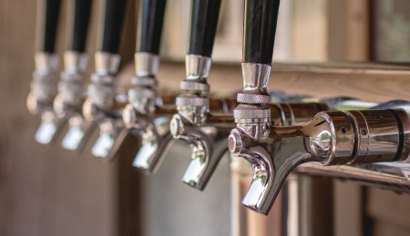 draft beer taps